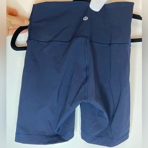 Lululemon Wunder Under Bike Shorts 6” inseam, True Navy